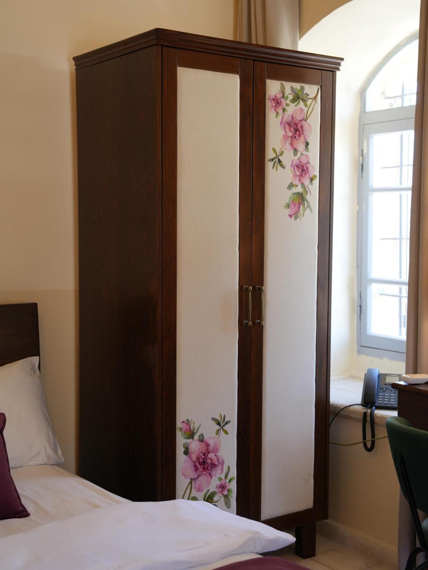 Farah Locanda Ramallah Luaran gambar